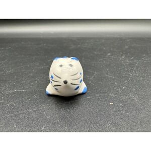 Vintage Ceramic Cat Chopstick Rest White with Blue Stripes Kitchen Chef‎ Decor